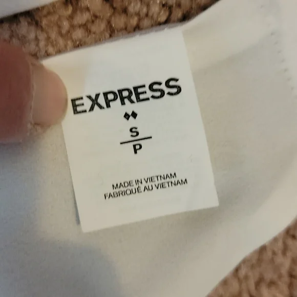 4/$25, Express Tank Top - Picture 4 of 7